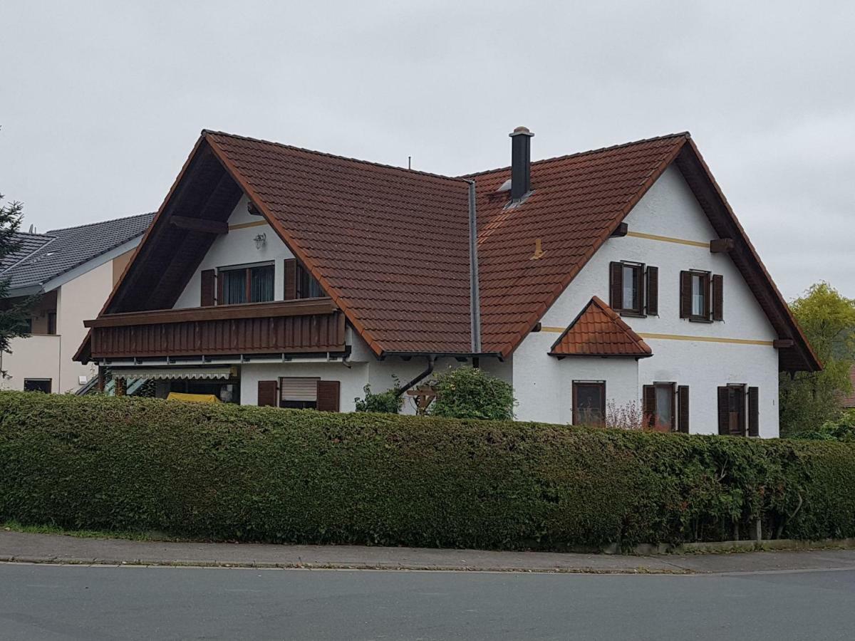 Ferienwohnung Schuetz Hirschaid Bagian luar foto