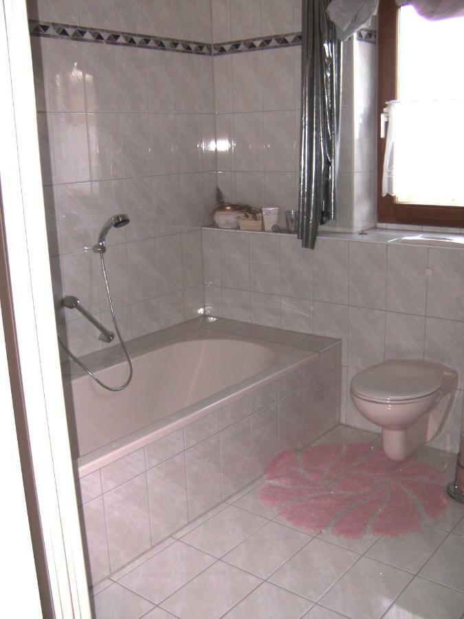Ferienwohnung Schuetz Hirschaid Bagian luar foto